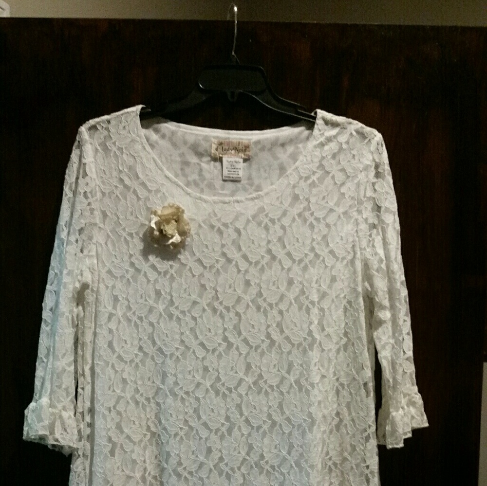 Plus size ivory lace dress with flower detail